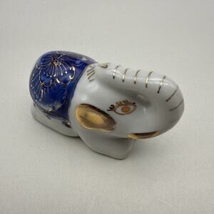 SALT or Pepper Shaker Elephants With Gold Accents Blue Floral Art 1pc *READ..